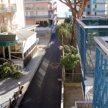Appartamento Soyus 10 Lido di Jesolo Exterior photo
