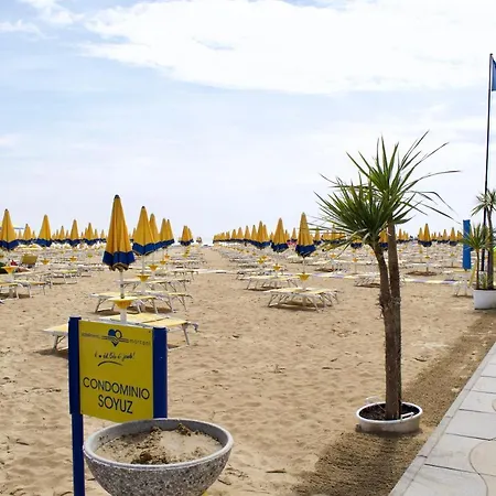 Appartamento Soyus 10 Lido di Jesolo Exterior photo